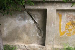 Școala din Chercea, reclamată de vecini