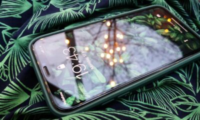 5 lucruri la care nimeni nu se gândește înainte să cumpere o husă de telefon