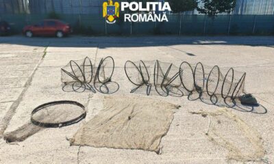 Percheziții la Tichilești: unelte de pescuit interzise și țigări netimbrate, descoperite de polițiști
