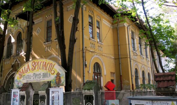 Teatrul de păpuși Brăila își menține «casa» pentru următorii 10 ani