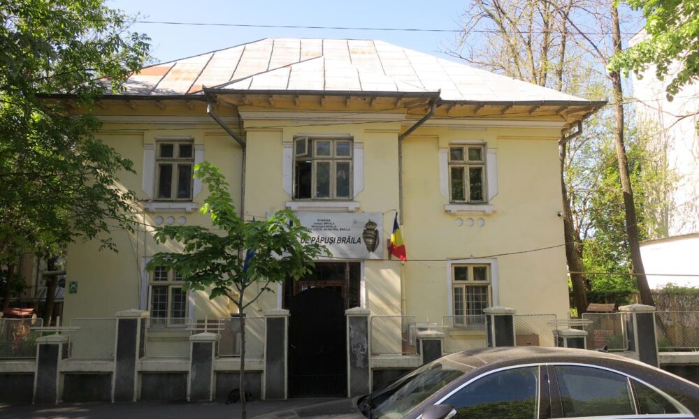 Teatrul de păpuși Brăila își menține «casa» pentru următorii 10 ani