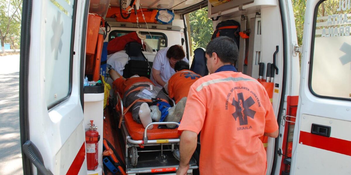 Ture epuizante, sub cod roșu și portocaliu, la Ambulanța Brăila
