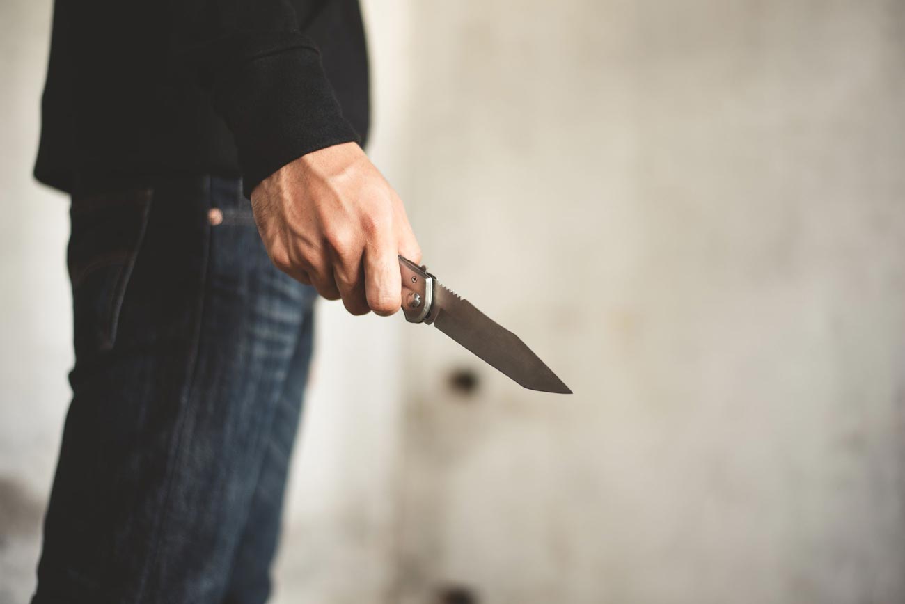 La judecată. Un bărbat din Oancea și-a adus soția la un pas de moarte