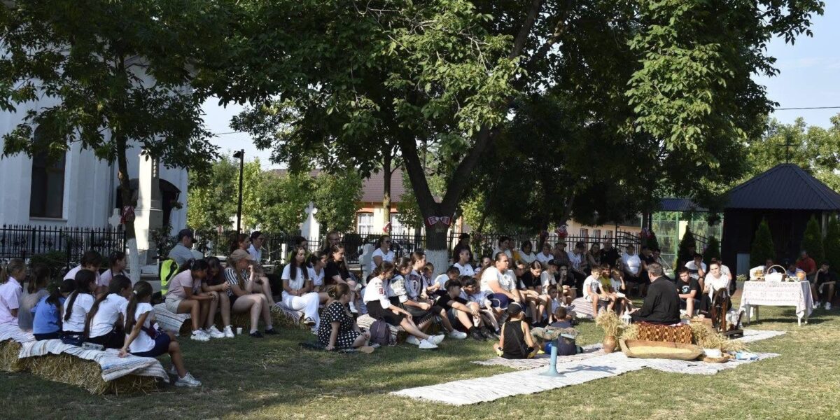 Când biserica devine locul copilăriei fericite: ”Vacanța din pridvorul Bisericii” la Movila Miresii