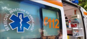 Mașină răsturnată pe DN 2B, în zona Pădurii Stejaru. O adolescentă de 16 ani a ajuns la spital
