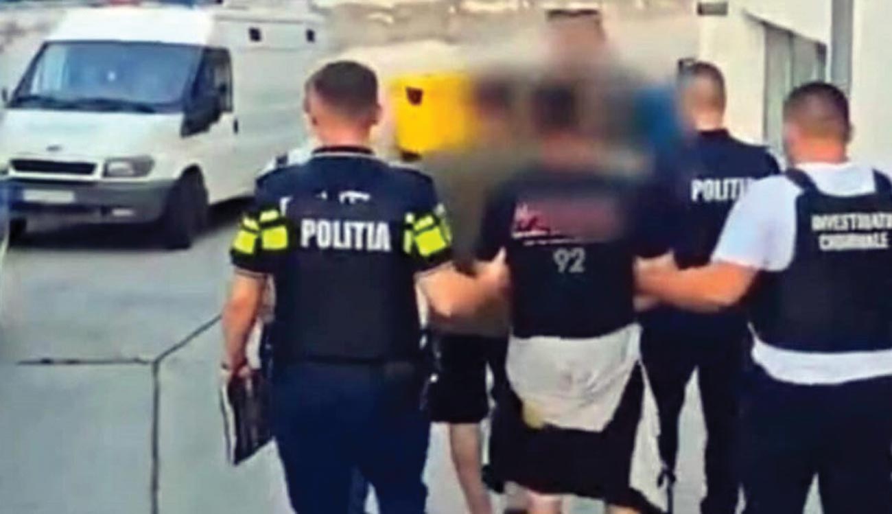 Înjurat și bătut pe o stradă din Făurei. Agresorii, trimiși în judecată