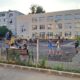 Loc de joacă modern, bucuria copiilor și nemulțumirea unor locatari deranjați de zgomot