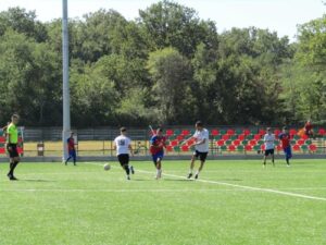 Amical spectaculos, cu șapte goluri, la Baza Sportivă Chiscani