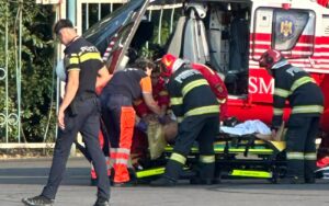 Bătaie ca-n Vestul Sălbatic, în comuna Tudor Vladimirescu. Un bărbat a fost preluat de elicopterul SMURD