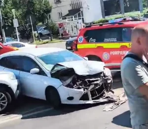 Un bărbat din Galați și-a urmărit soția cu mașina prin oraș și a lovit-o intenționat pe trecerea de pietoni