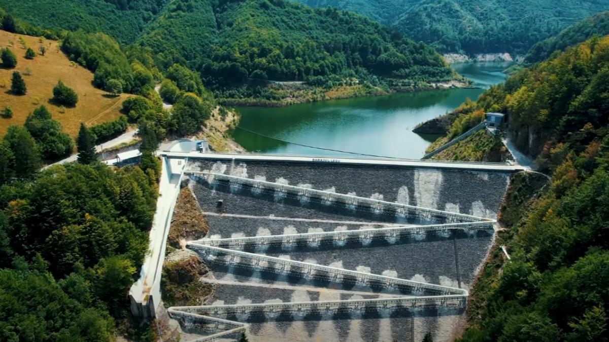 Barajul Leșu, umplut din nou după 12 ani. Lacul de acumulare are deja 5 milioane de metri cubi de apă