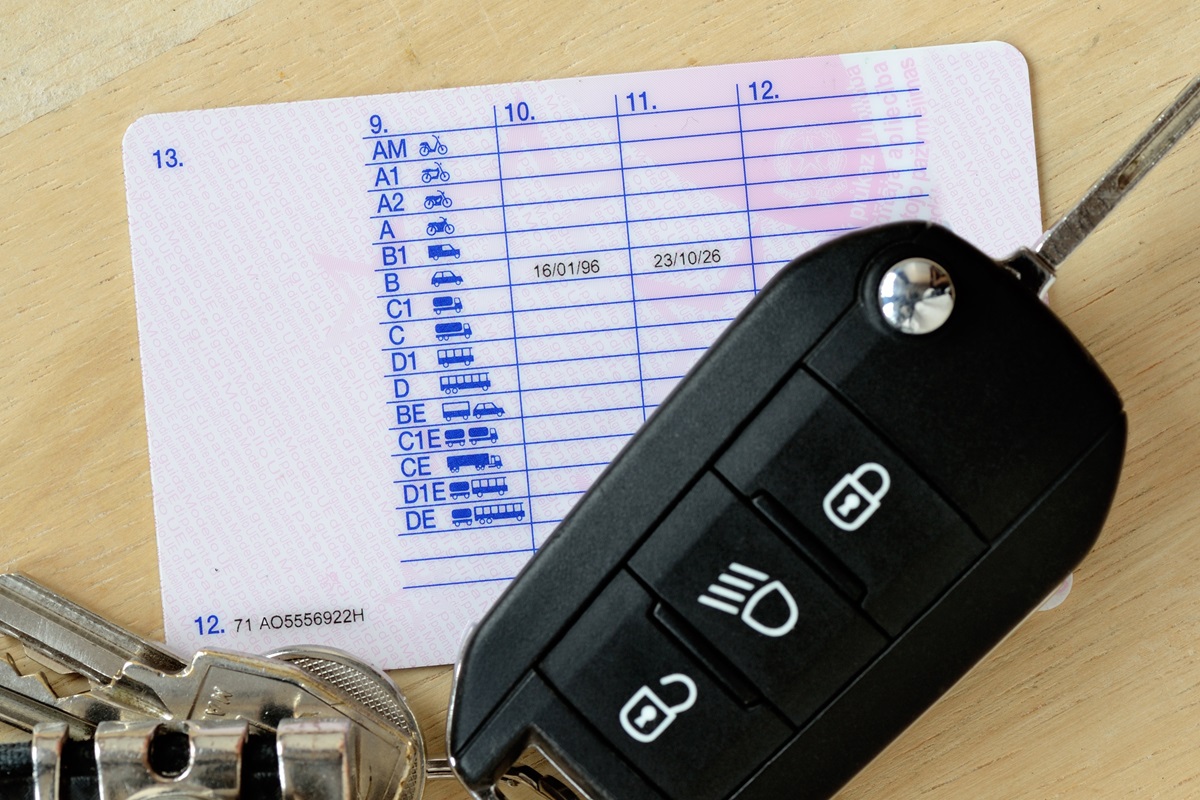Permis suspendat pentru amenzi neplătite, începând de mâine