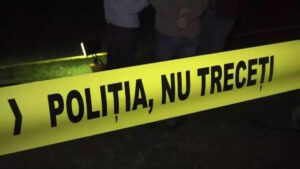 Și-a ținut tatăl mort în casă, pe fotoliul din sufragerie, pentru a-i încasa pensia