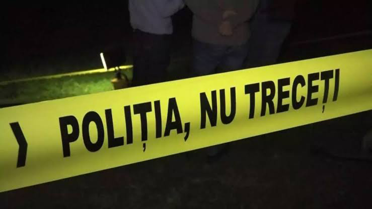 Și-a ținut tatăl mort în casă, pe fotoliul din sufragerie, pentru a-i încasa pensia