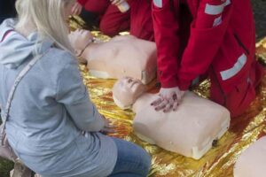 Maratonul Resuscitării. Brăilenii au ocazia să învețe manevre de prim ajutor