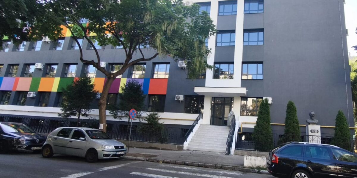 Școala ”Al.I.Cuza”, complet modernizată