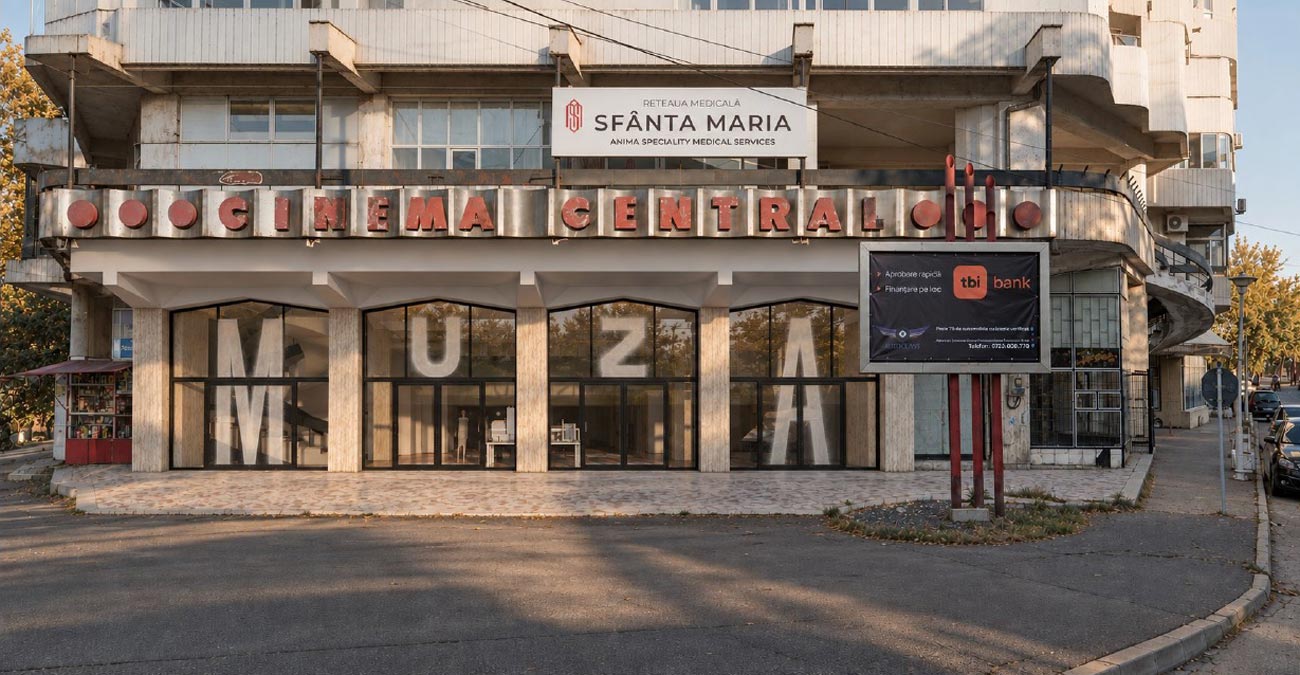 O «scânteie» la fostul Cinematograf Central: Expoziția «MuzA Brăila»