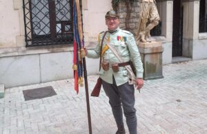Vârsta-i doar o cifră! Bijutier, colecționar, student la teatru
