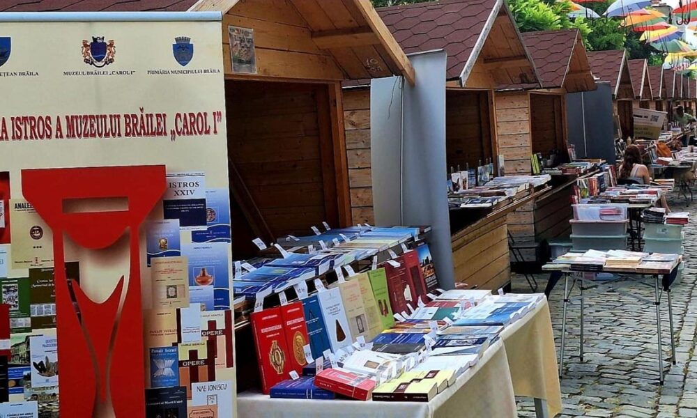 Cărți pentru toate gusturile la Târgul de Carte de pe Regală
