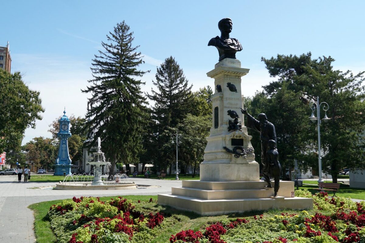 Monumentul lui Traian, fără pată, ca în prima zi de la inaugurare