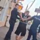 O femeie a chemat poliția după ce a fost înjurată de fiul ei, cunoscut cu afecțiuni psihice. Acesta a fost amendat și apoi dus la spital
