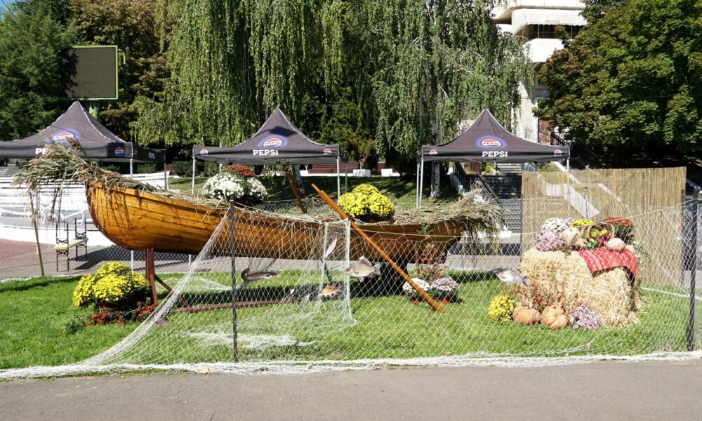 Weekend cu pește, muzică și tradiție la Brăila. Festivalul Peștelui a ajuns la cea de-a VIII-a ediție