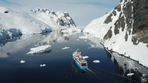 Românii pot aplica pentru Joburi în Antarctica, cu salarii de peste 110.000 de dolari