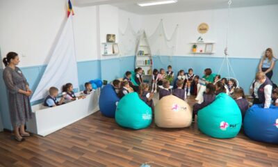 Copii atrași spre lumina cunoașterii. Încă o școală din județul Brăila inclusă în proiectul ”Bibliotecile Creionăm Viitorul”
