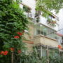 Pasiune pentru frumos. Apartamentul din Brăila cu 800 de ghivece cu flori