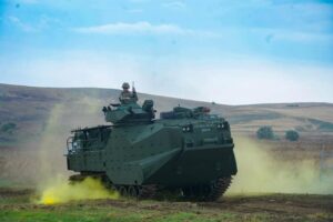 Dotări la standard NATO. Vehicule amfibii din SUA pentru infanteriștii Flotilei
