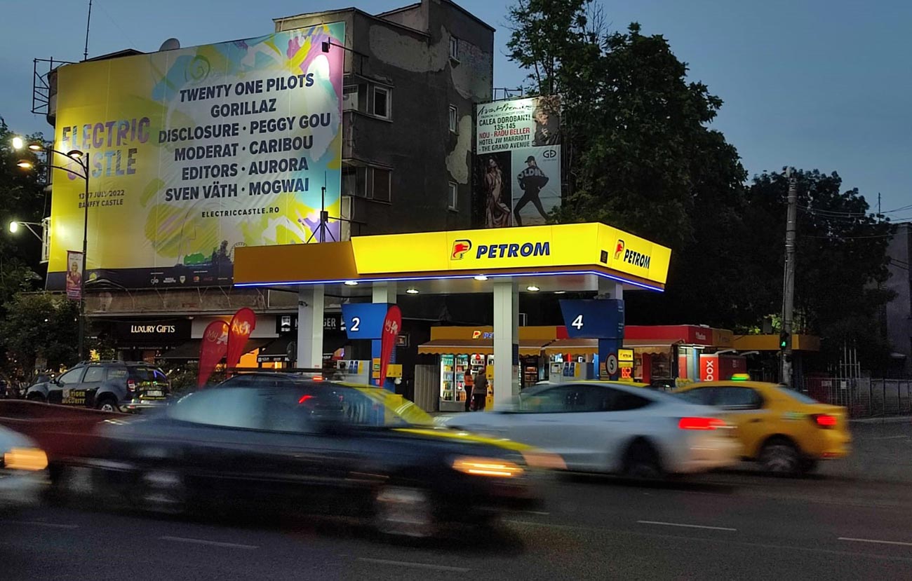 Un bărbat din Brăila a fost reținut de autorități și plasat sub control judiciar după ce a agresat un bărbat în incinta unei stații de alimentare cu carburant