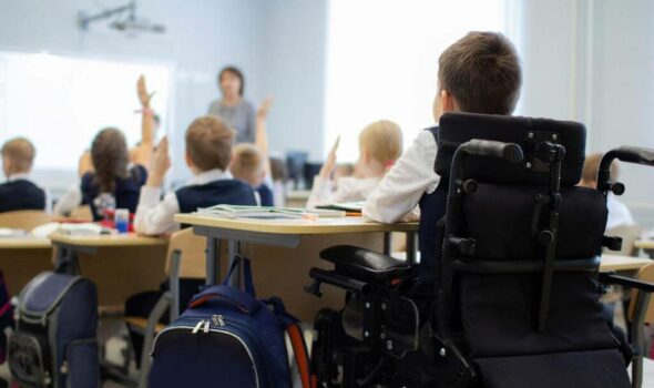 Sprijinul copiilor cu CES la Brăila: un profesor la 41 de elevi cu cerințe educaționale speciale
