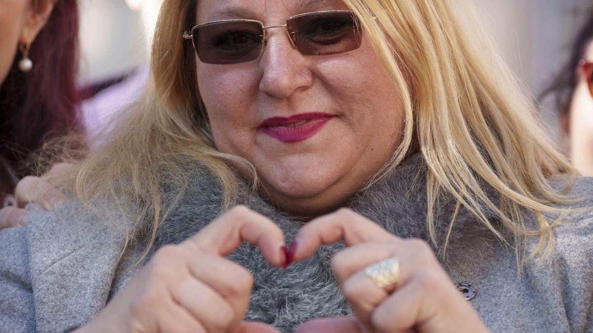 Diana Șoșoacă, interviu la Russia Today: “Rusia e mai democratică decât UE” și că „românii mor de foame” iar politicienii “au oprit apa”