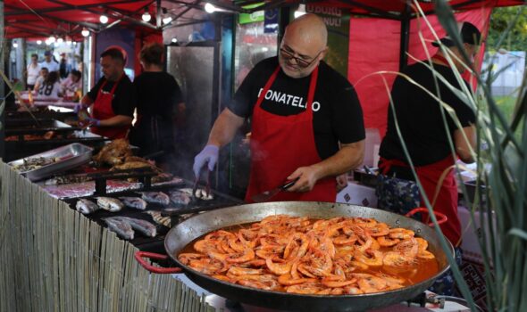 Trei zile de gust, muzică și emoție la Festivalul Peștelui de la Brăila