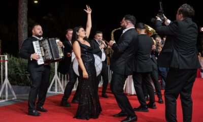 Succes românesc la Veneția. Distribuția și echipa filmului „Eu contez” au strălucit pe covorul roșu: „Un debut fermecător al unei voci regizorale promițătoare.”