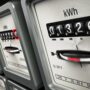 Hidroelectrica majorează prețul energiei electrice. Cât vor plăti în plus clienții