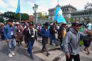 Proteste în mai multe țări din cauza creșterii exorbitante a prețului la combustibil