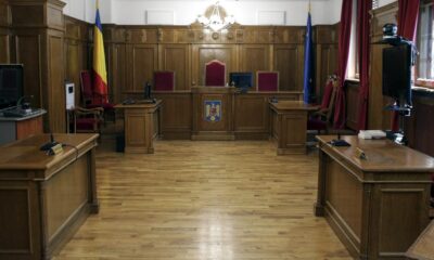 Judecătoare din Galați, exclusă din magistratură pentru că a amânat nejustificat pronunțarea în 387 de dosare