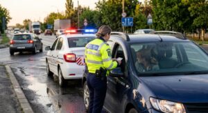 O femeie a fost prinsă la volan, deși figura cu permisul retras din motive medicale
