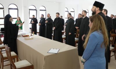 Dependența de droguri, alcool și jocuri de noroc, în atenția Bisericii. Preoții învață cum să-i ajute pe cei căzuți în patima dependențelor