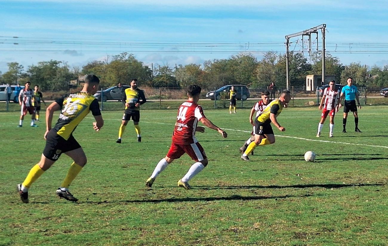 Derby încheiat la egalitate și surprize cu răsturnări de scor în Liga a IV-a. Rezultatele etapei a 8-a