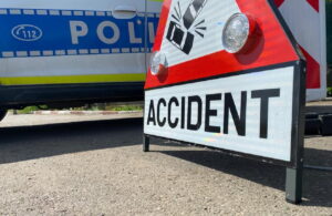 Accident rutier la ieșirea din Vărsătura. O femeie a ajuns la spital