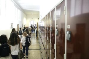 Asistența medicală în școli, între deficitul de medici și asigurarea serviciilor medicale
