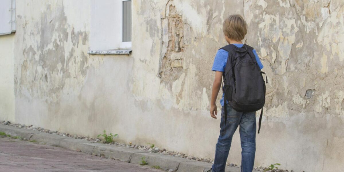 Bani pentru prevenirea abandonului școlar