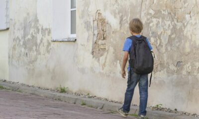 Bani pentru combaterea abandonului școlar