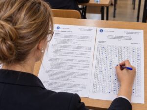 Brăila, locul șase la nivel național la concursul pentru directorii de școli, după prima probă