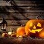 Halloween, de la ritualurile celților la sărbătoarea costumelor și a dovlecilor. Cum a cucerit lumea noaptea de 31 octombrieHalloween, de la ritualurile celților la sărbătoarea costumelor și a dovlecilor. Cum a cucerit lumea noaptea de 31 octombrie