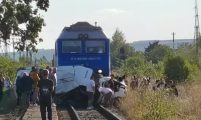 Mașină lovita de tren în Galați. 4 morți, printre care și un copil de 7 ani