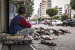 Peste un miliard de oameni trăiesc în sărăcie. 600 de milioane sunt copii