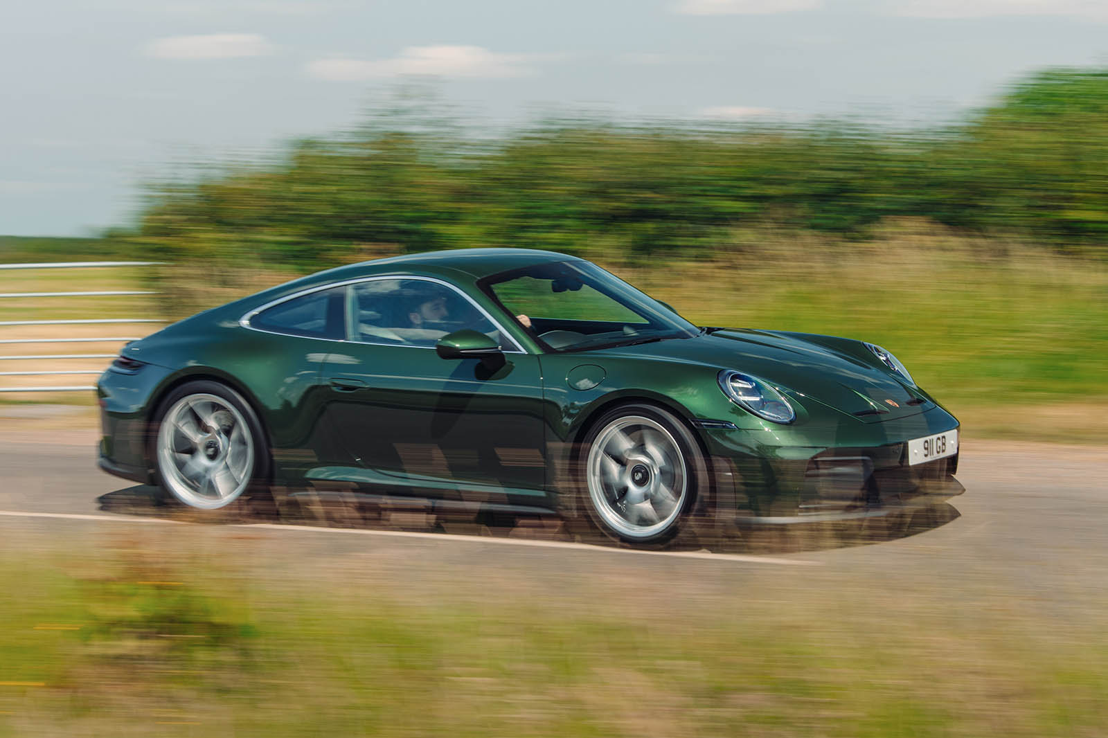 Un Porsche 911 GT3 a fost surprins cu 312 km/h pe autostradă, dar radarul nu era omologat pentru viteze mai mari de 300 km/h
